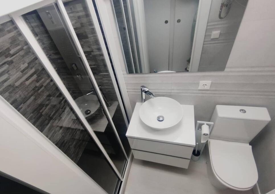 Luxury Apartment With Best Views Бенидорм Екстериор снимка